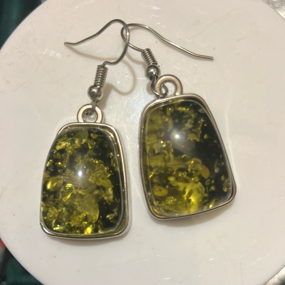 Elegant Silver and Gold Earrings - Picture 5 of 5